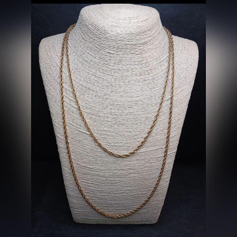 Vintage Jewelry TRIFARI Gold Tone Double Chain Necklace